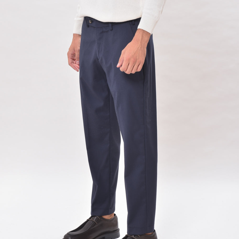 
                      
                        GABARDINE - Pantalone a tasca a filo
                      
                    